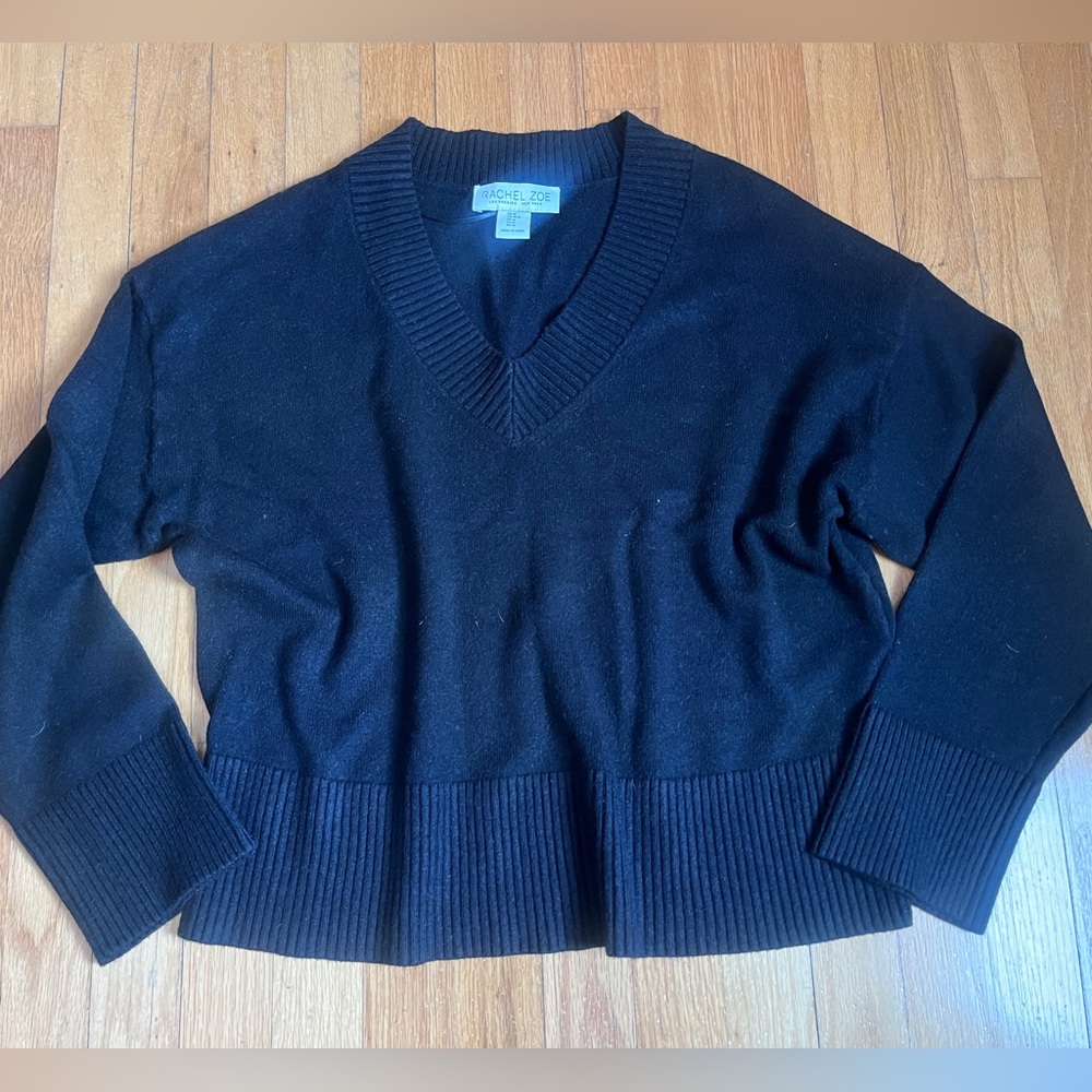 Rachel Zoe Black V-Neck Ribbed-Hem Pullover M